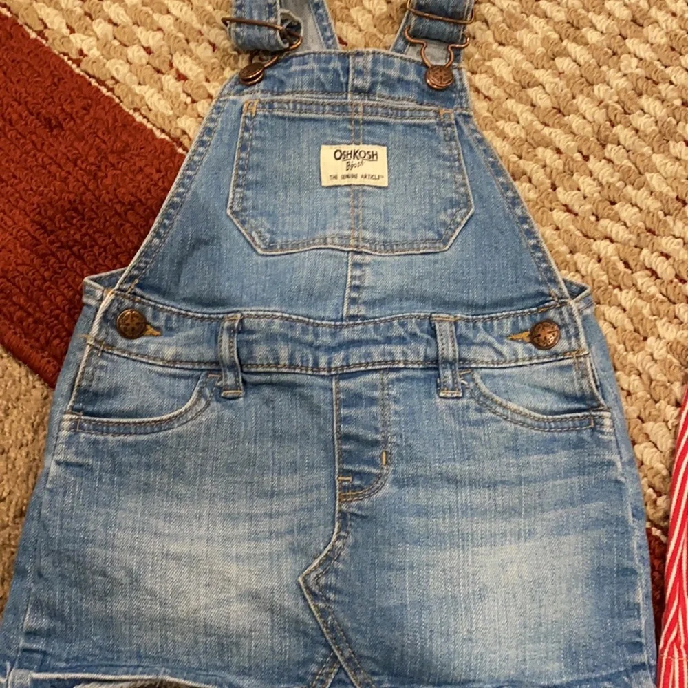 OshKosh Bgosh both item